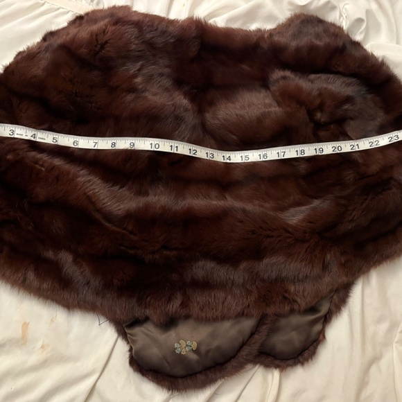 Mink Fur Stole/Shawl Size: Small - Picture 8 of 9
